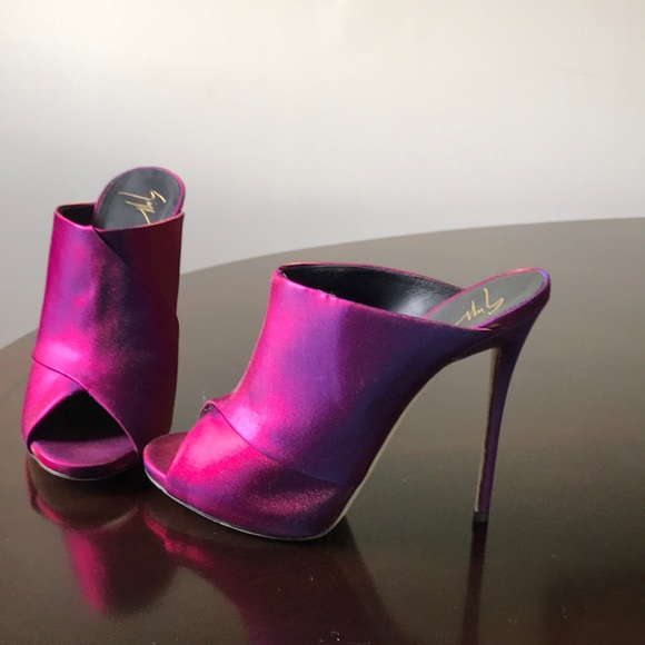 Giuseppe Zanotti Purple Velvet 7.5M SlipOn Slipper - Picture 5 of 8